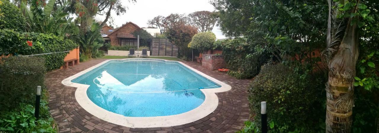 Gardenview Guest House Порт-Элизабет Экстерьер фото
