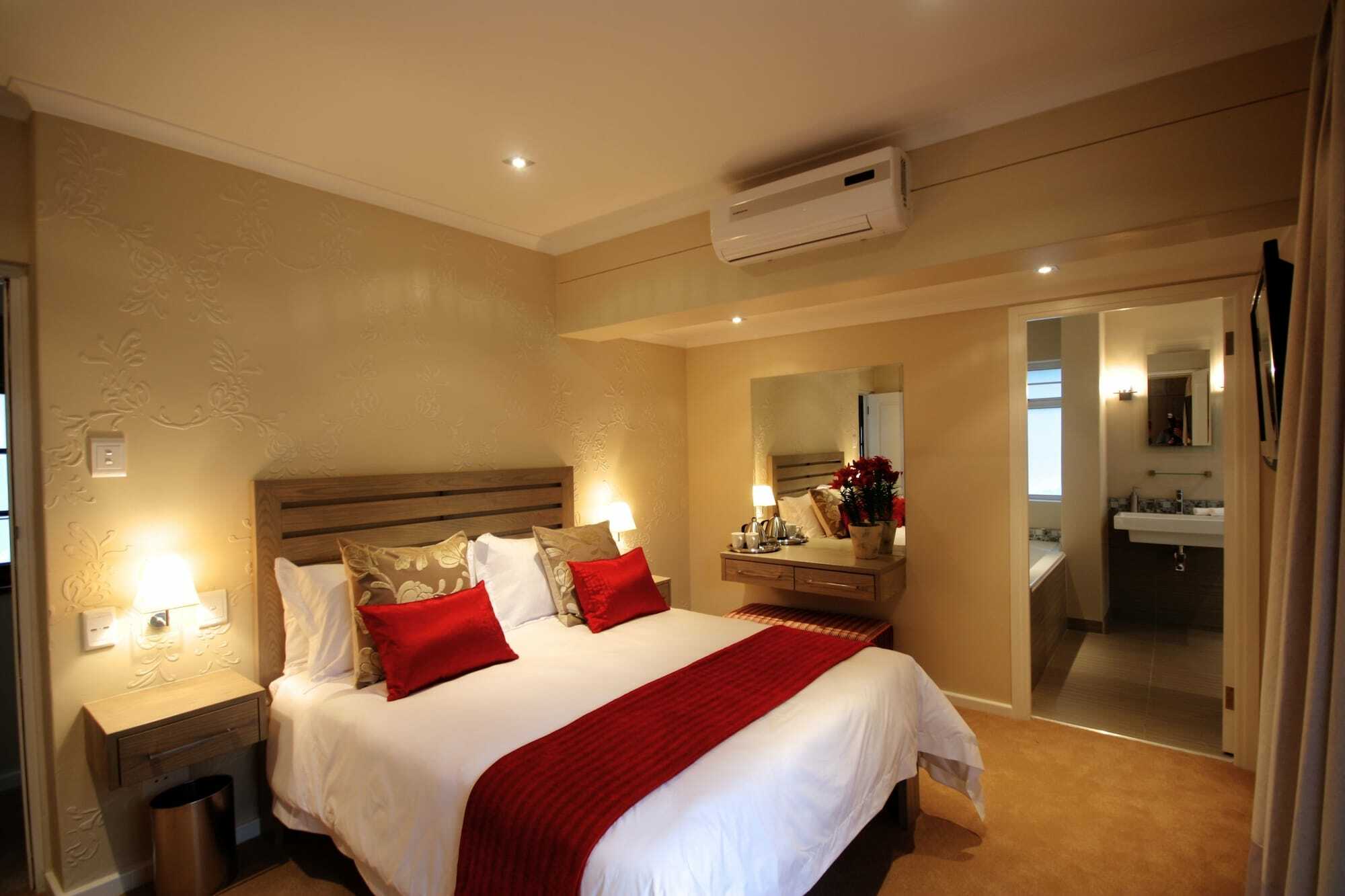 Gardenview Guest House Порт-Элизабет Экстерьер фото